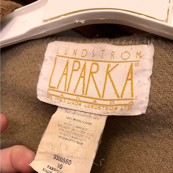 Linda Lundstrom vintage LaParka long coat gold 100% wool sz 10 with nylon shell. - Picture 6 of 10